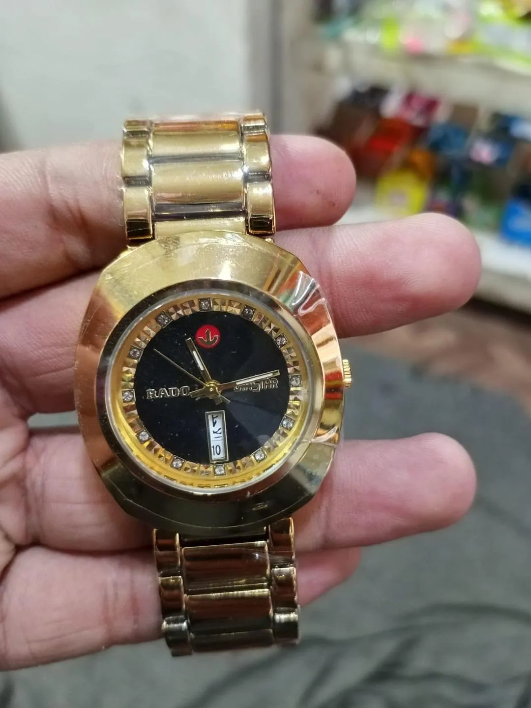 Man each Golden couler