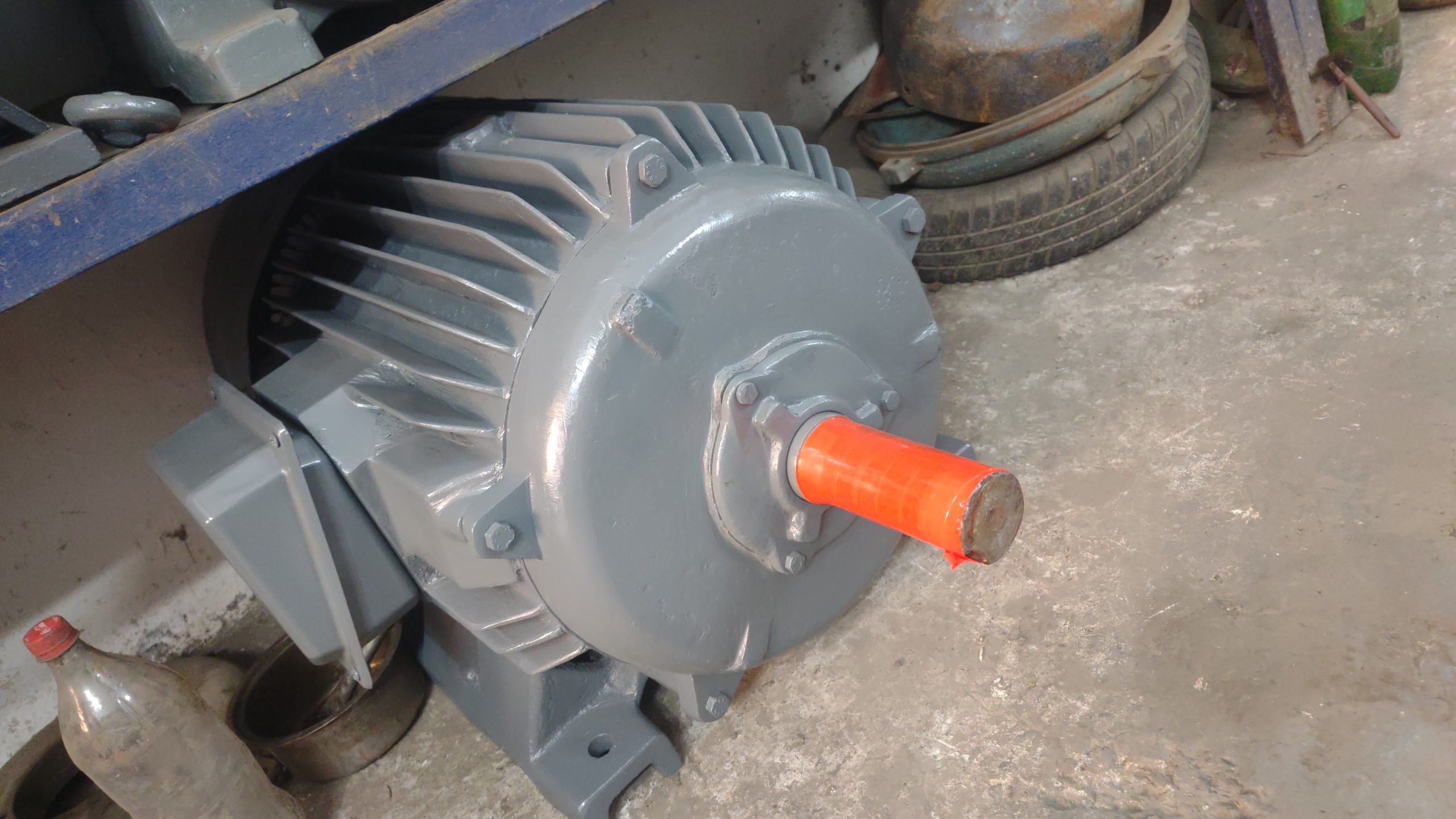 Three Phase Motors 50/900