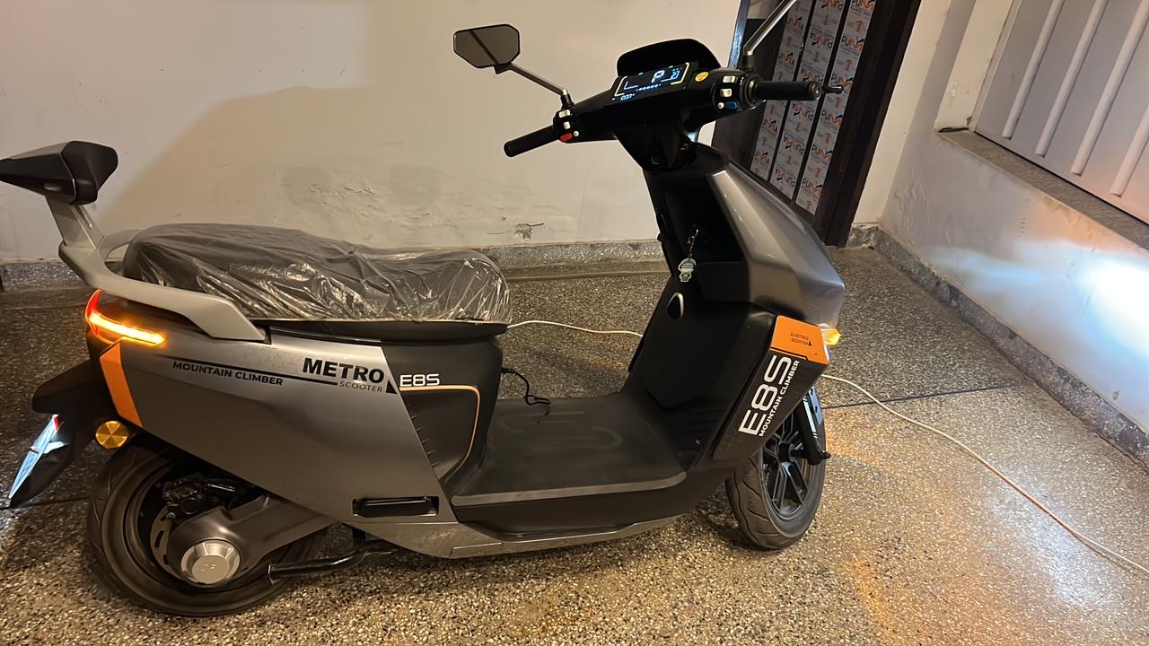 E8s mountain climber